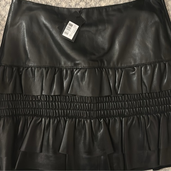 Maje black leather skirt - Picture 3 of 5